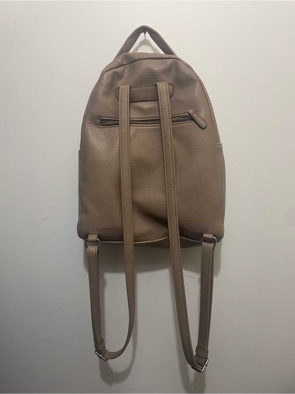 ROOTS Tan Backpack - Picture 5 of 13